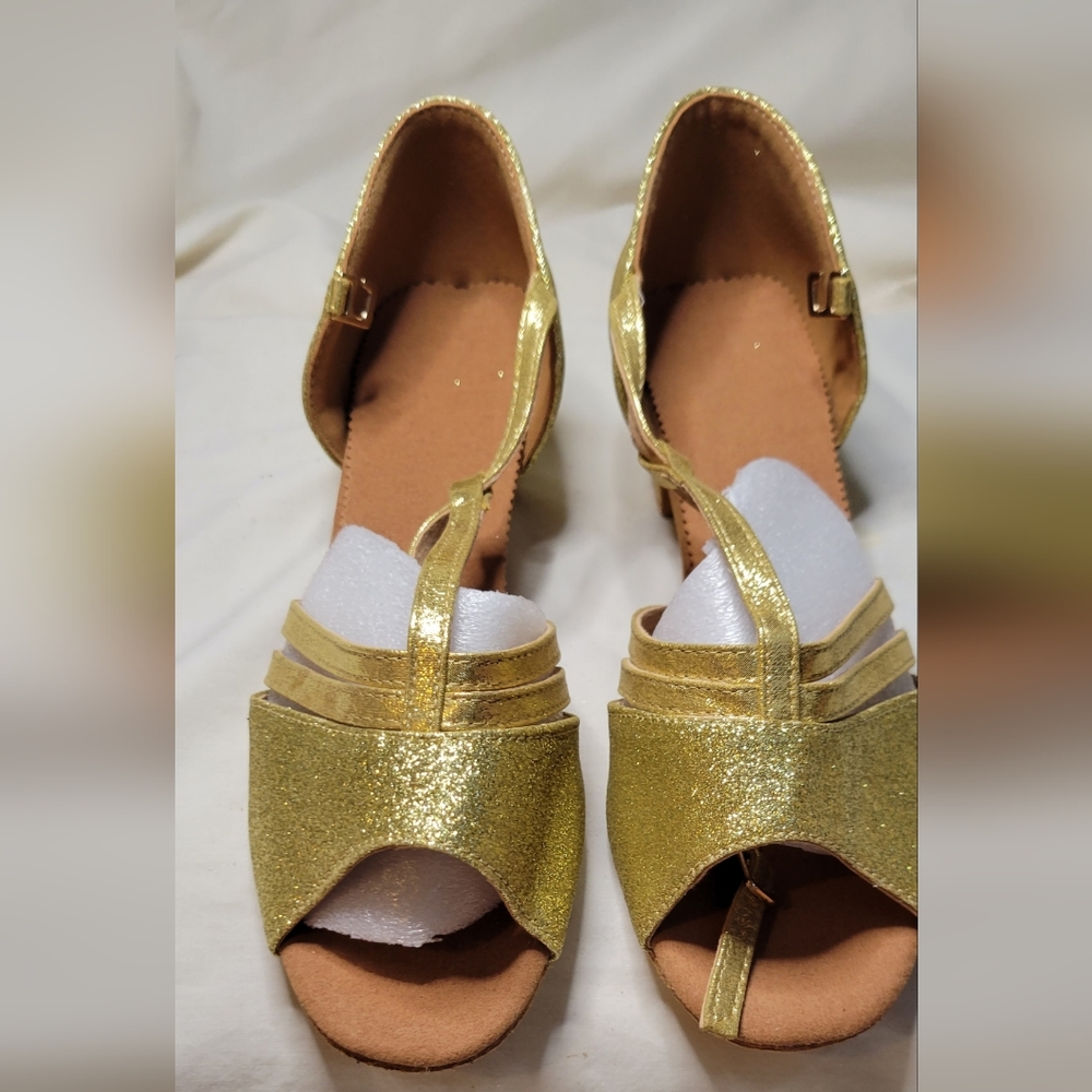Brand new gold 1.5 inch heels.